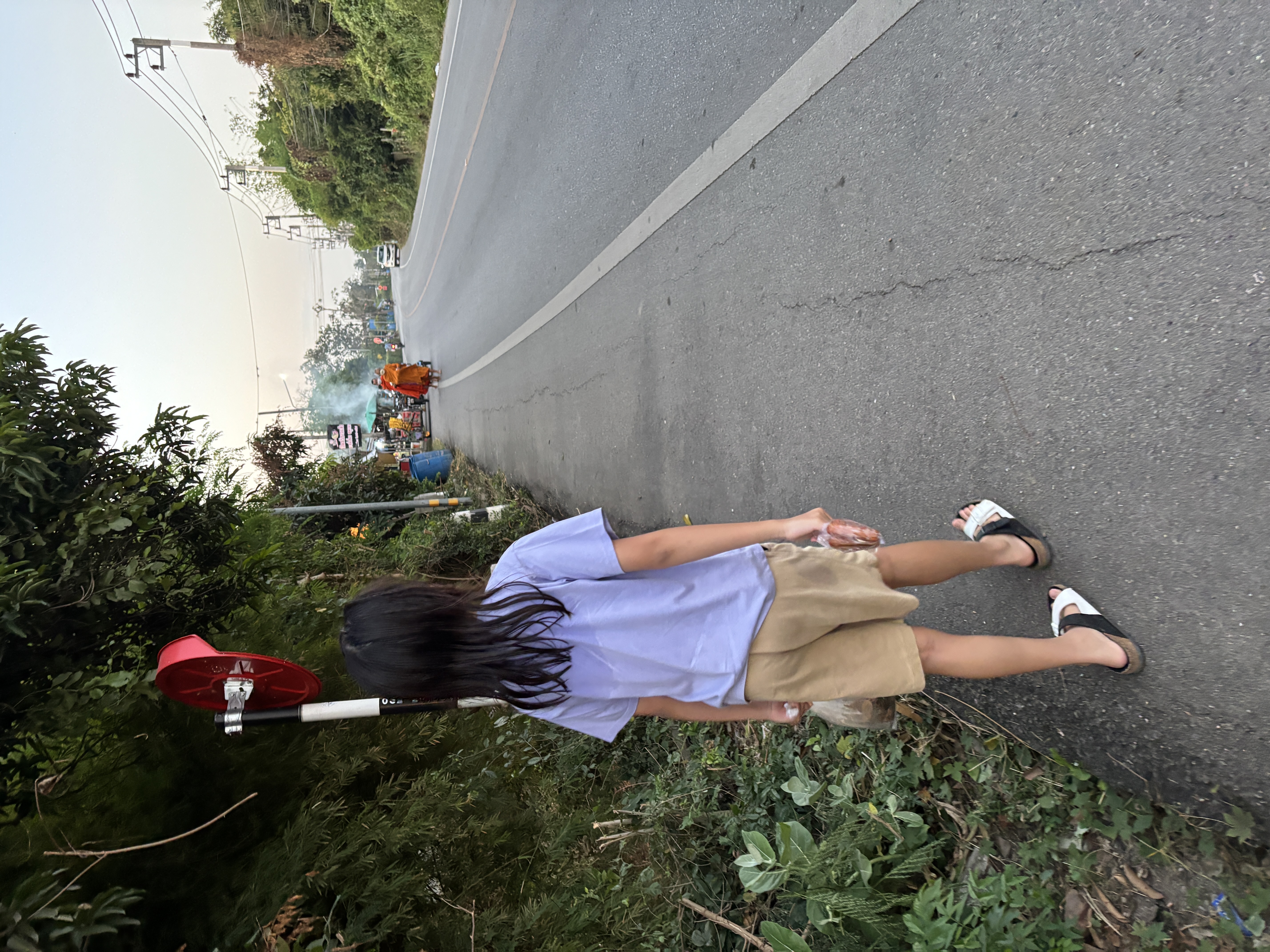 ใส่บาตร